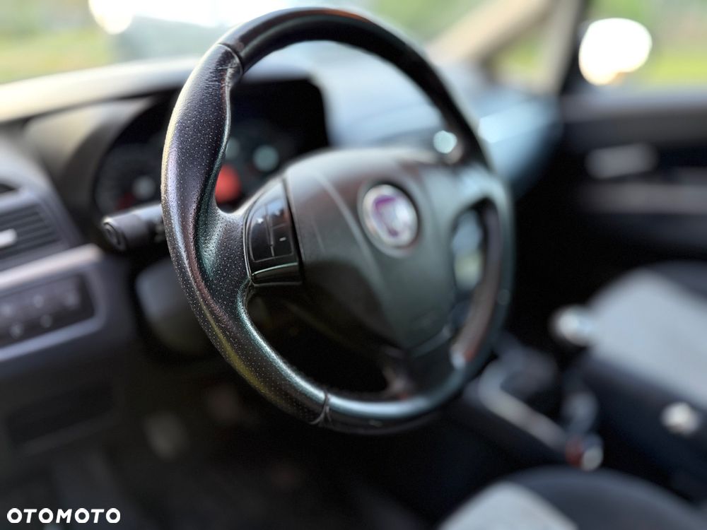 Fiat Grande Punto - 6