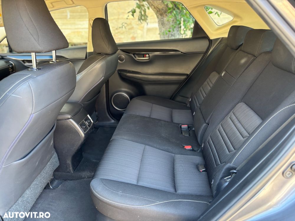 Lexus Seria NX 300h AWD Executive Plus - 17