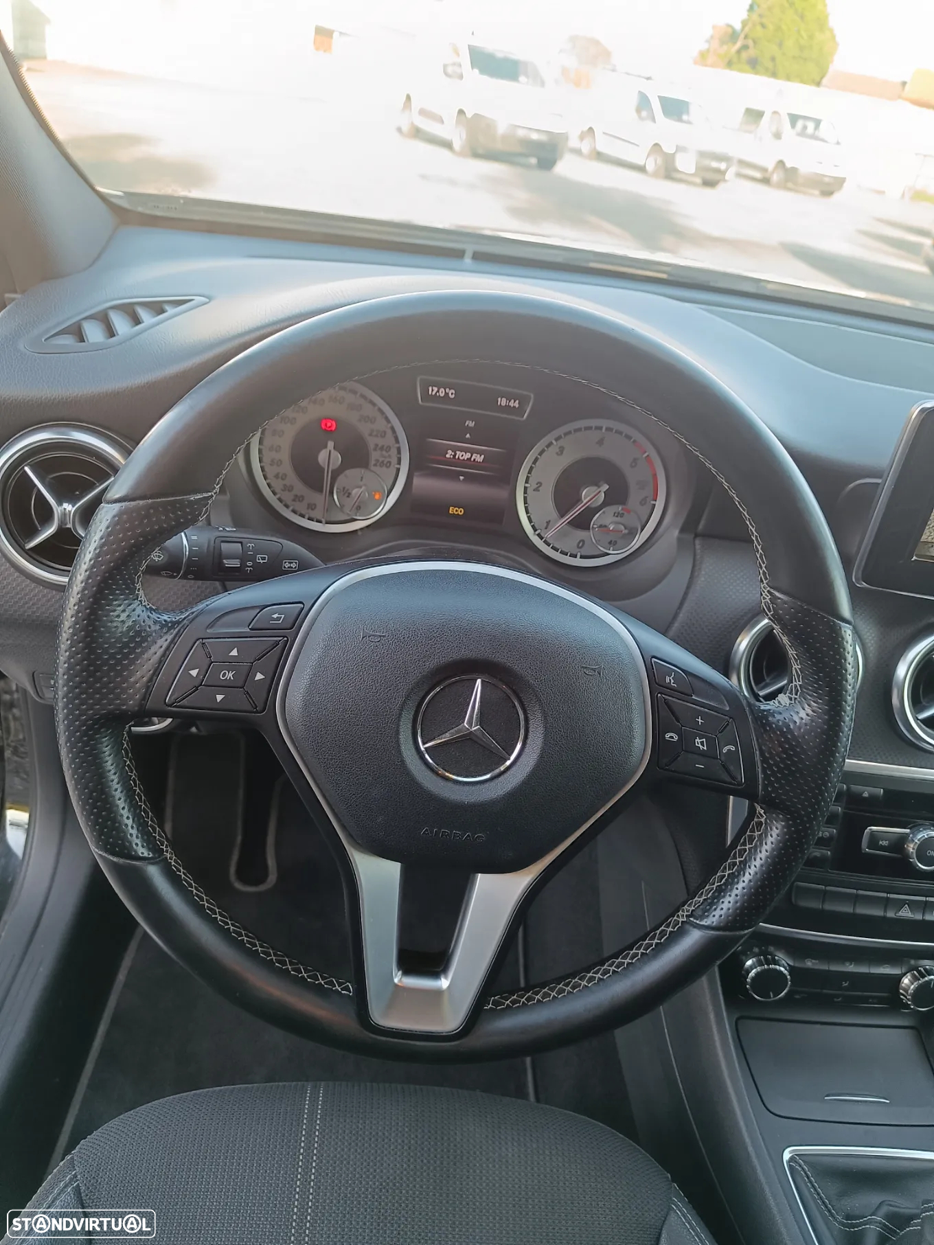 Mercedes-Benz A 180 CDI (BlueEFFICIENCY) Urban - 13
