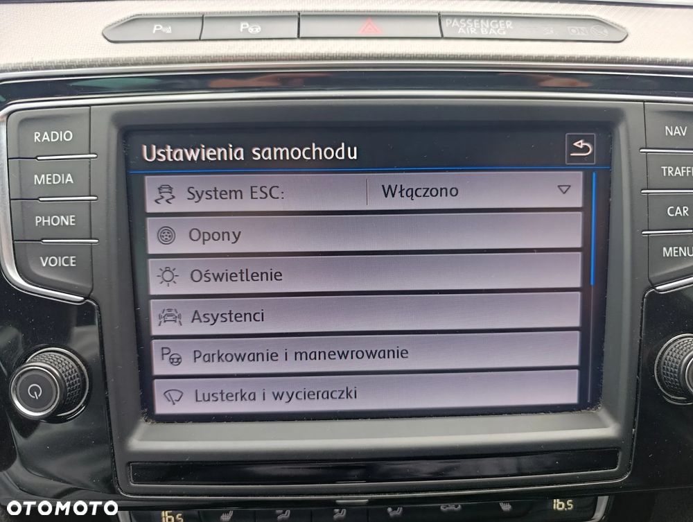 Volkswagen Passat 2.0 TDI BMT Highline DSG - 19