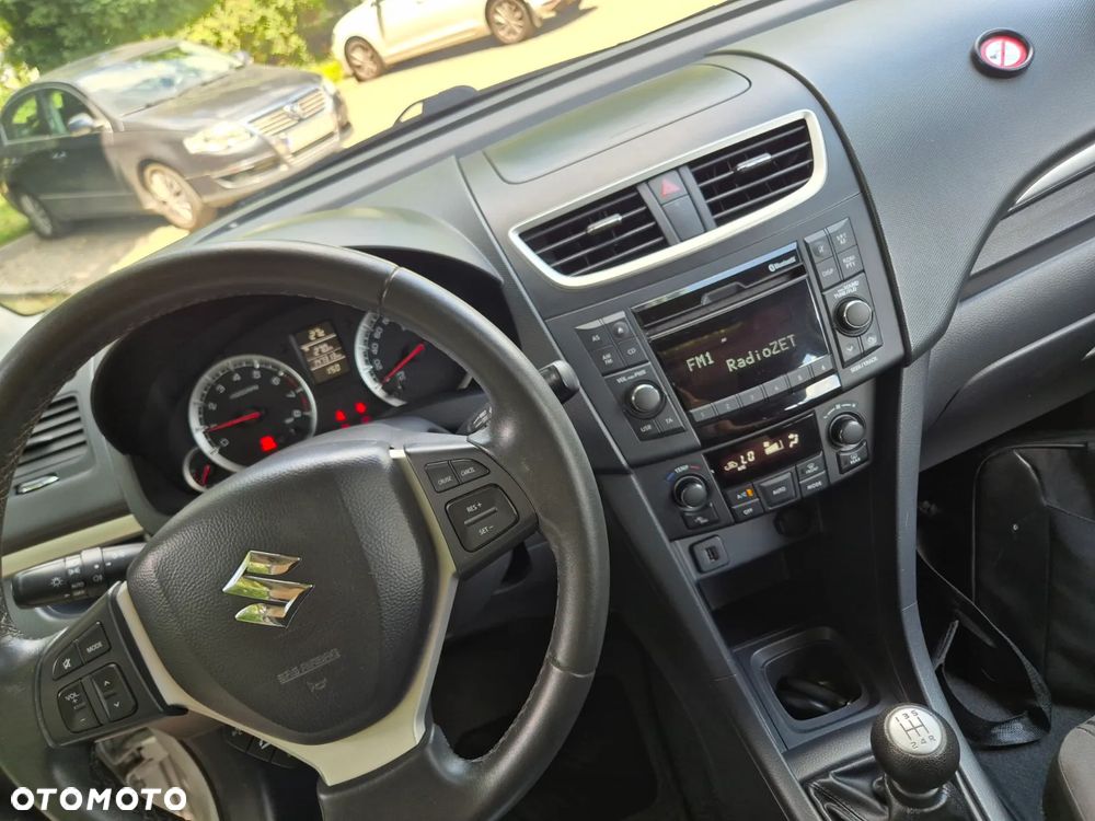 Suzuki Swift - 13