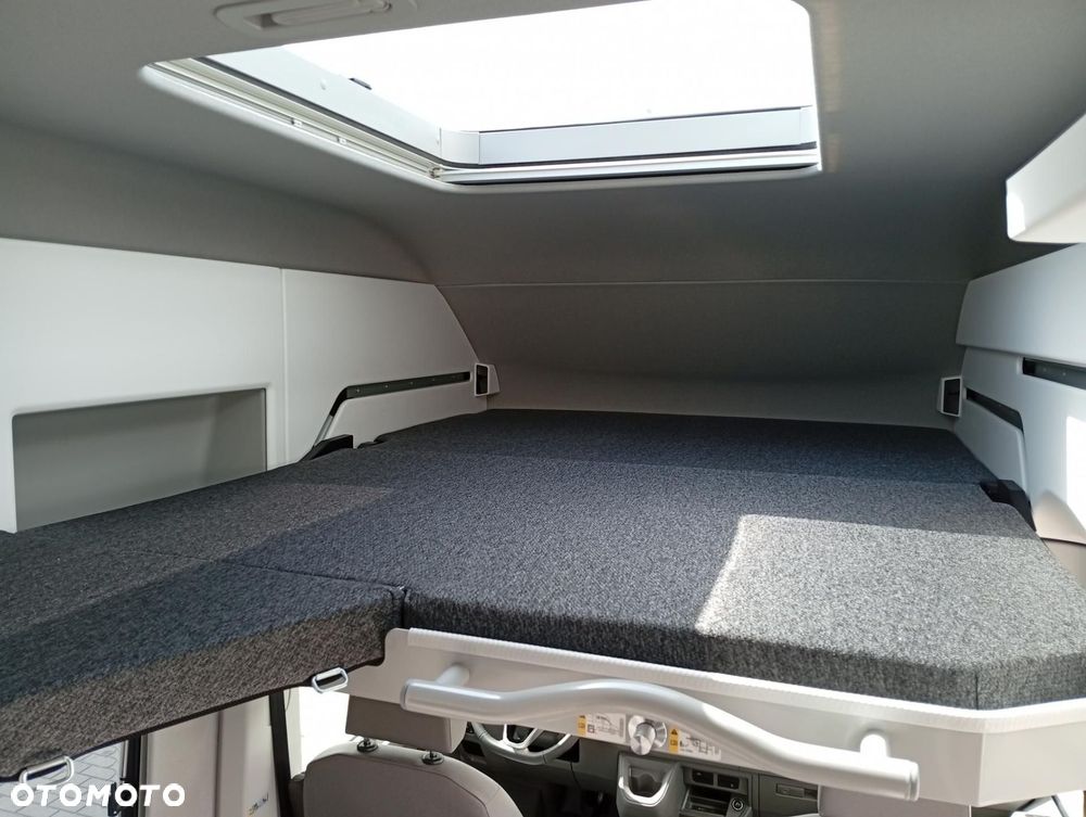 Volkswagen Grand California - 26