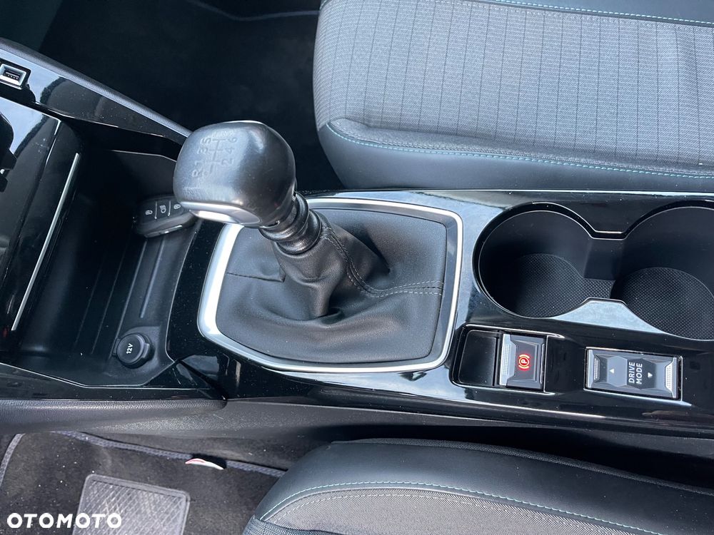 Peugeot 208 - 27