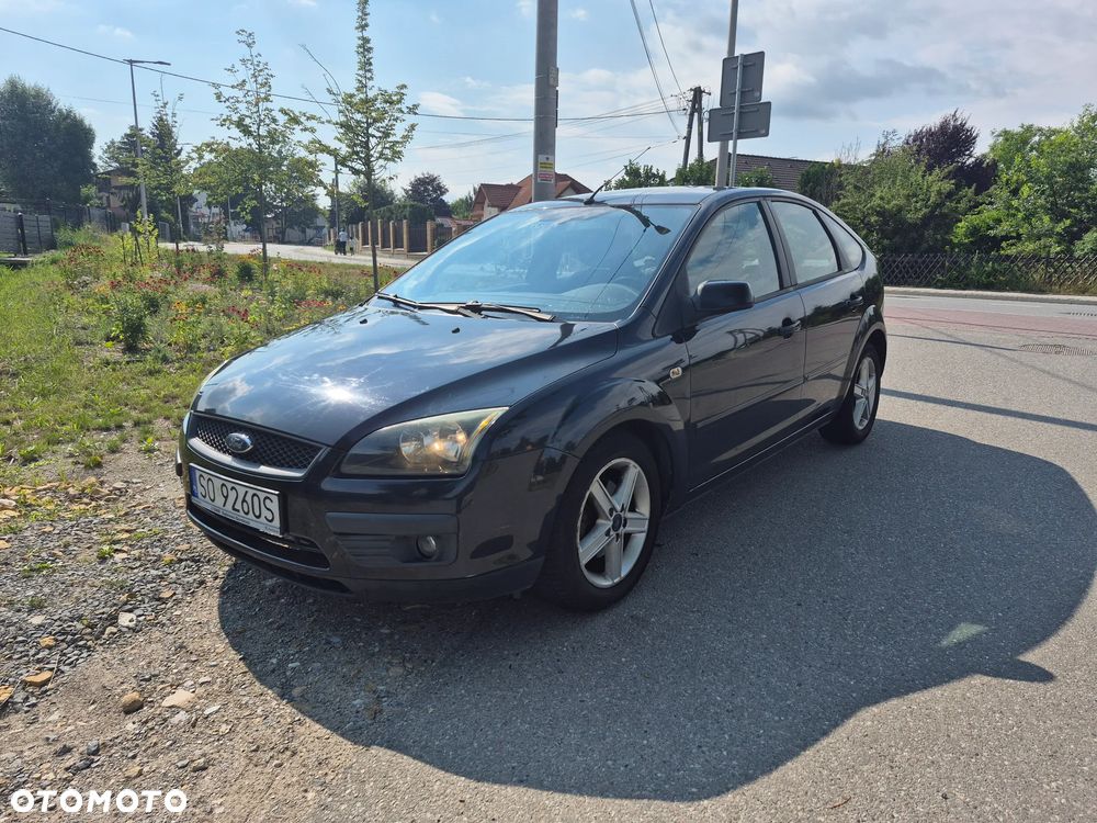 Ford Focus 1.6 16V Ambiente - 2