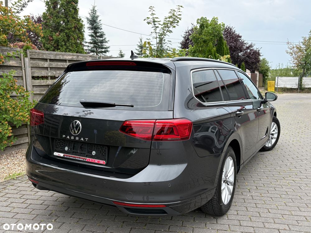 Volkswagen Passat 2.0 TDI (BlueMotion Technology) DSG Comfortline - 9