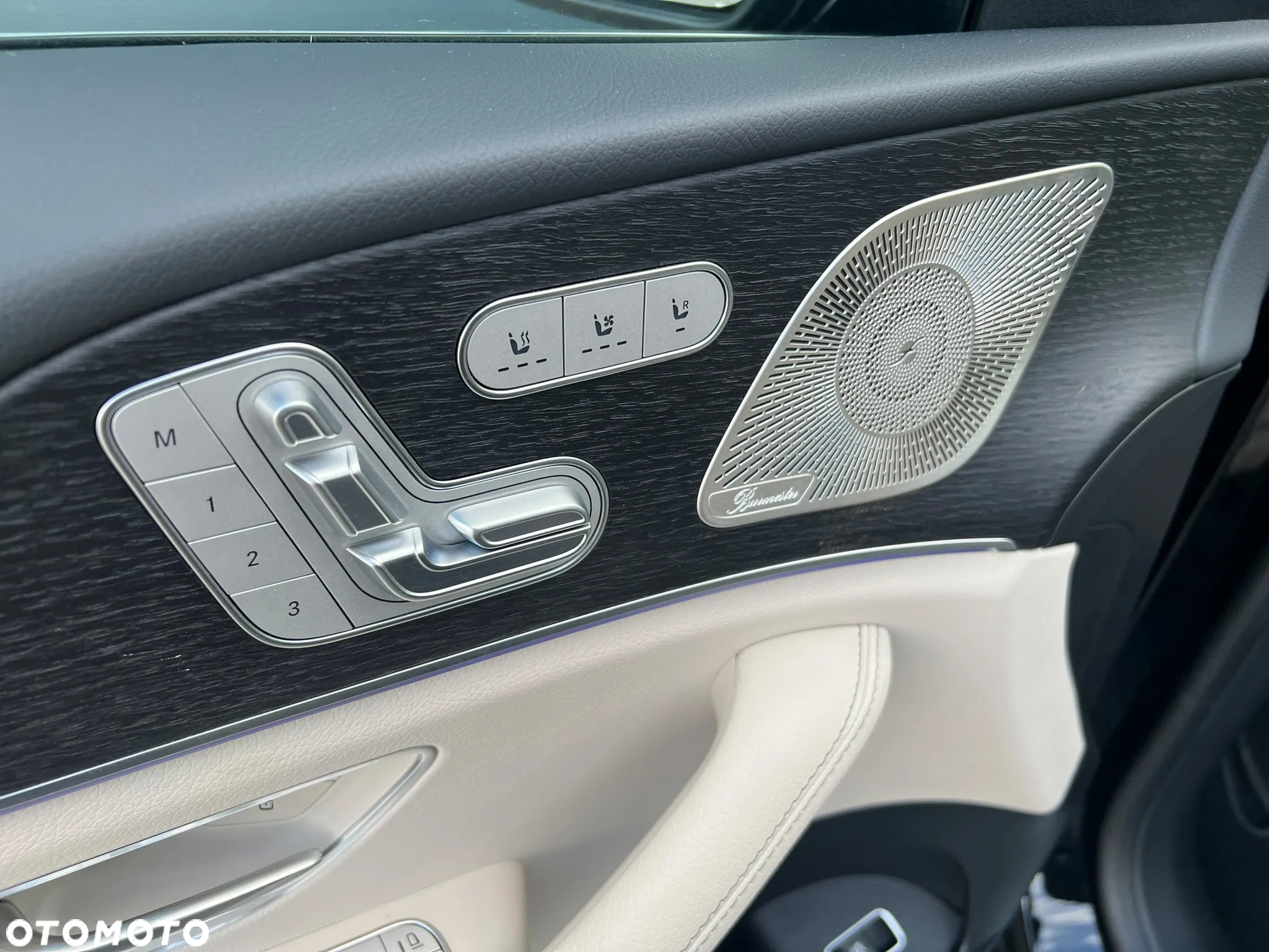 Mercedes-Benz GLE - 23