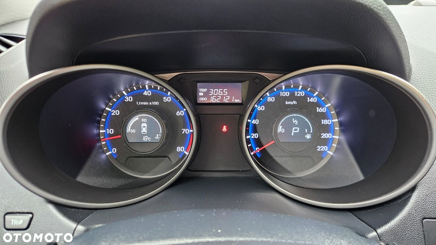 Hyundai ix35 2.0 Premium 2WD - 24