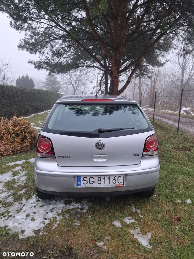 Volkswagen Polo - 4