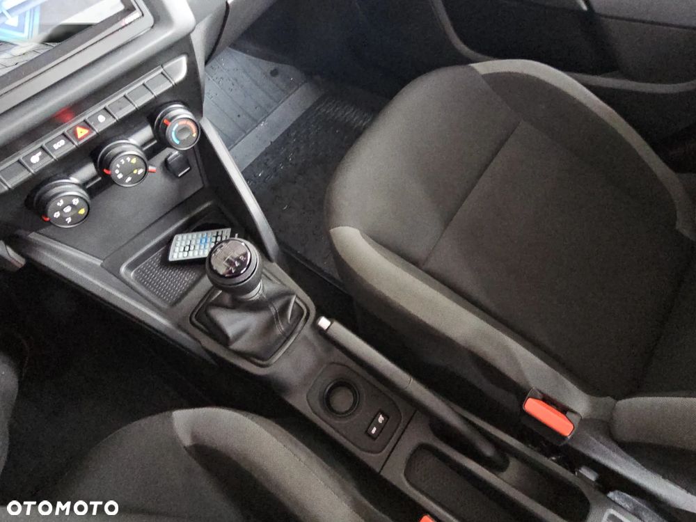 Dacia Duster 1.6 SCe Access S&S - 17