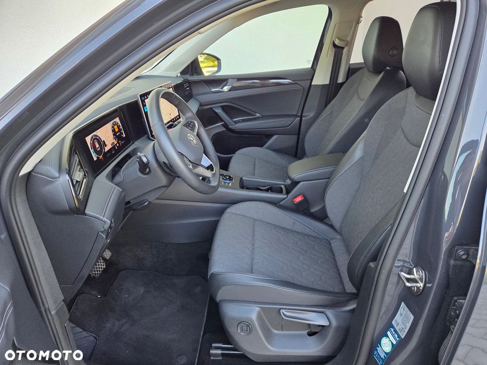 Volkswagen Tiguan - 8