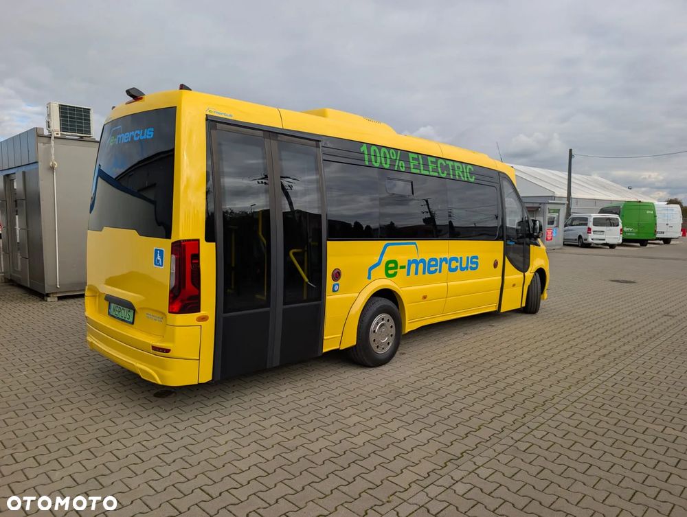 Mercedes-Benz eSprinter - 6