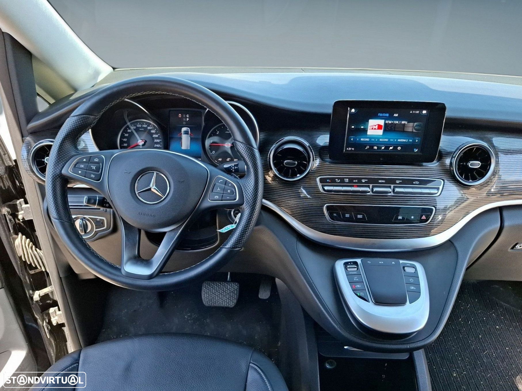Mercedes-Benz V 250 d Longo Avantgarde - 13