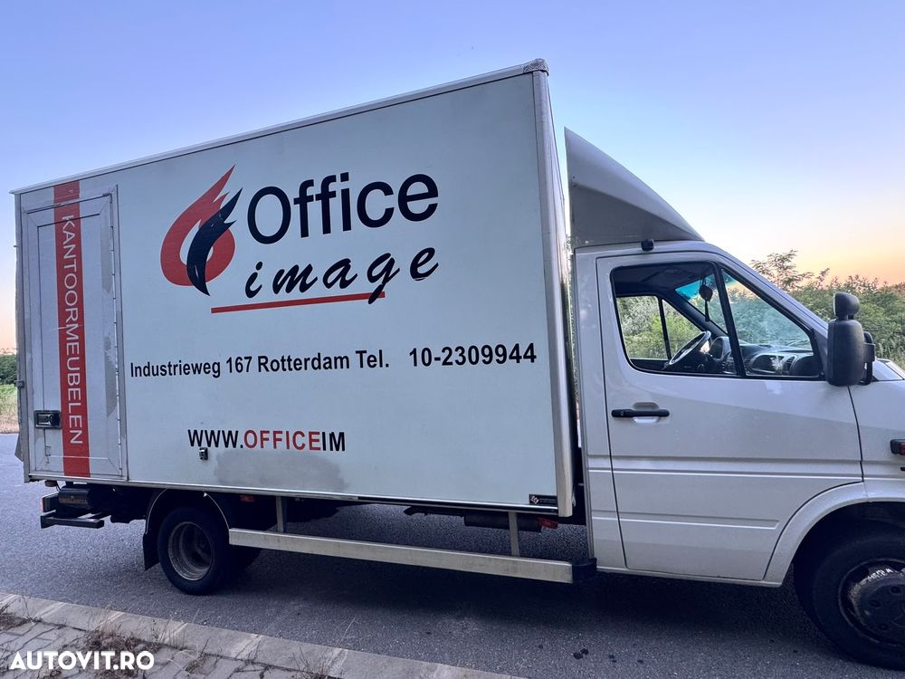Mercedes-Benz Sprinter - 5