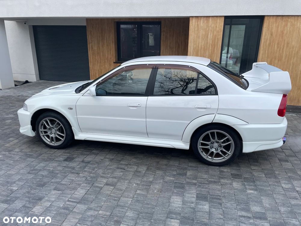 Mitsubishi Lancer Evolution - 9