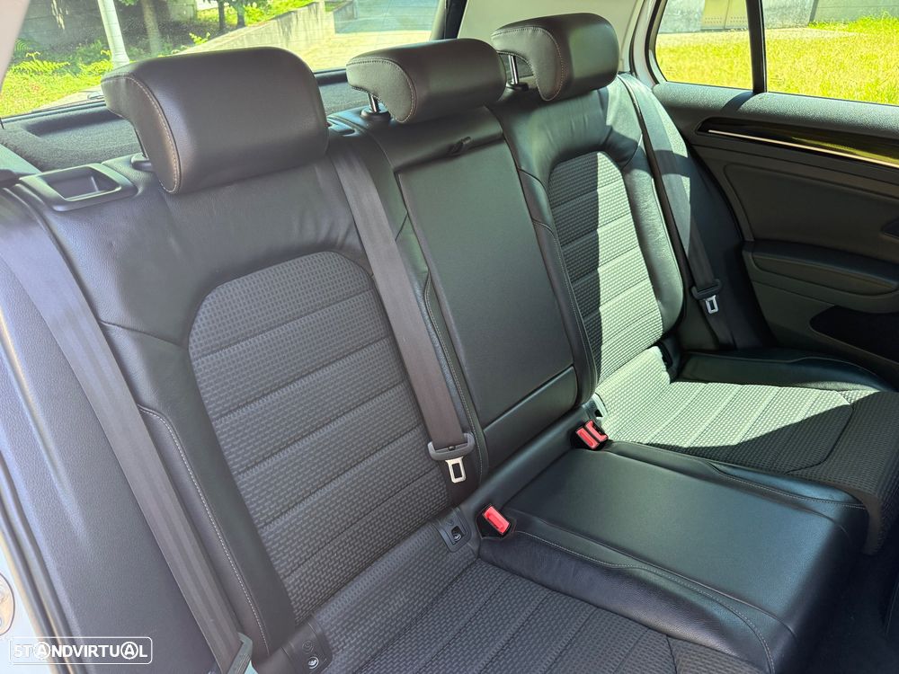 VW Golf 1.6 TDi R-Line DSG - 7