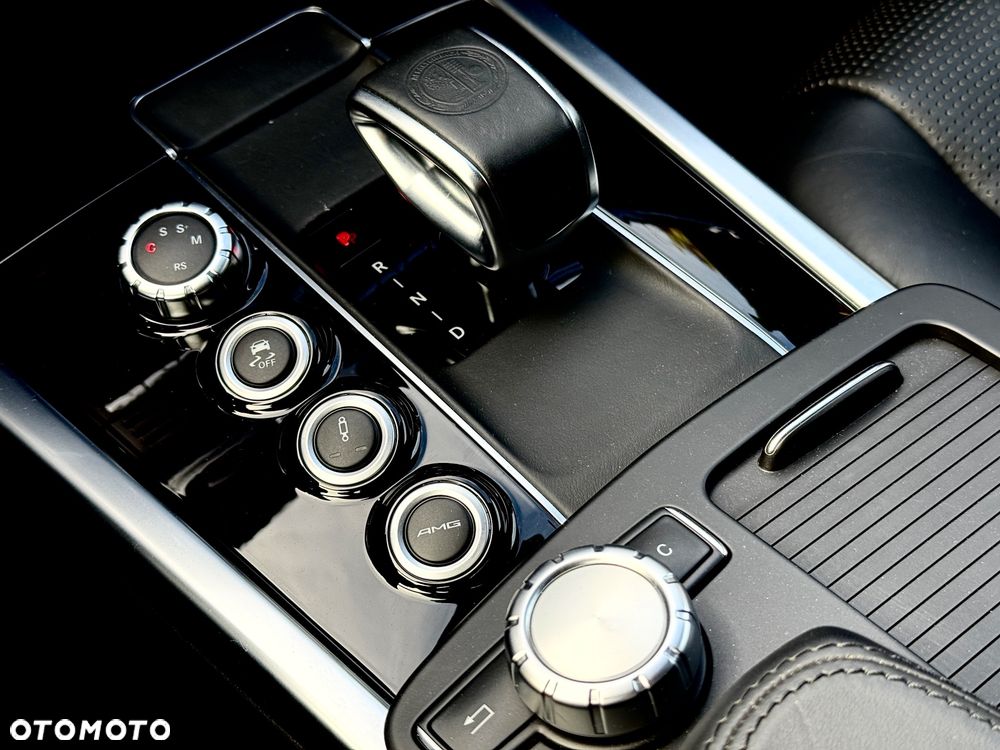 Mercedes-Benz Klasa E 63 AMG 4Matic AMG Speedshift MCT - 25