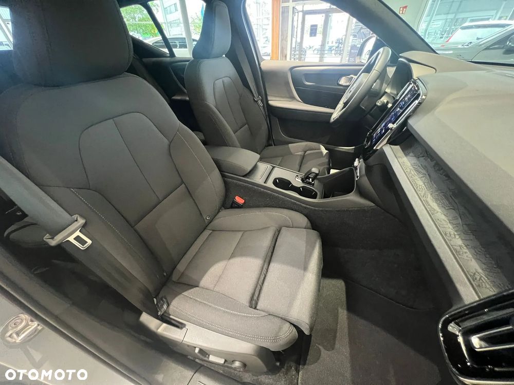 Volvo XC 40 Twin Recharge Plus - 19