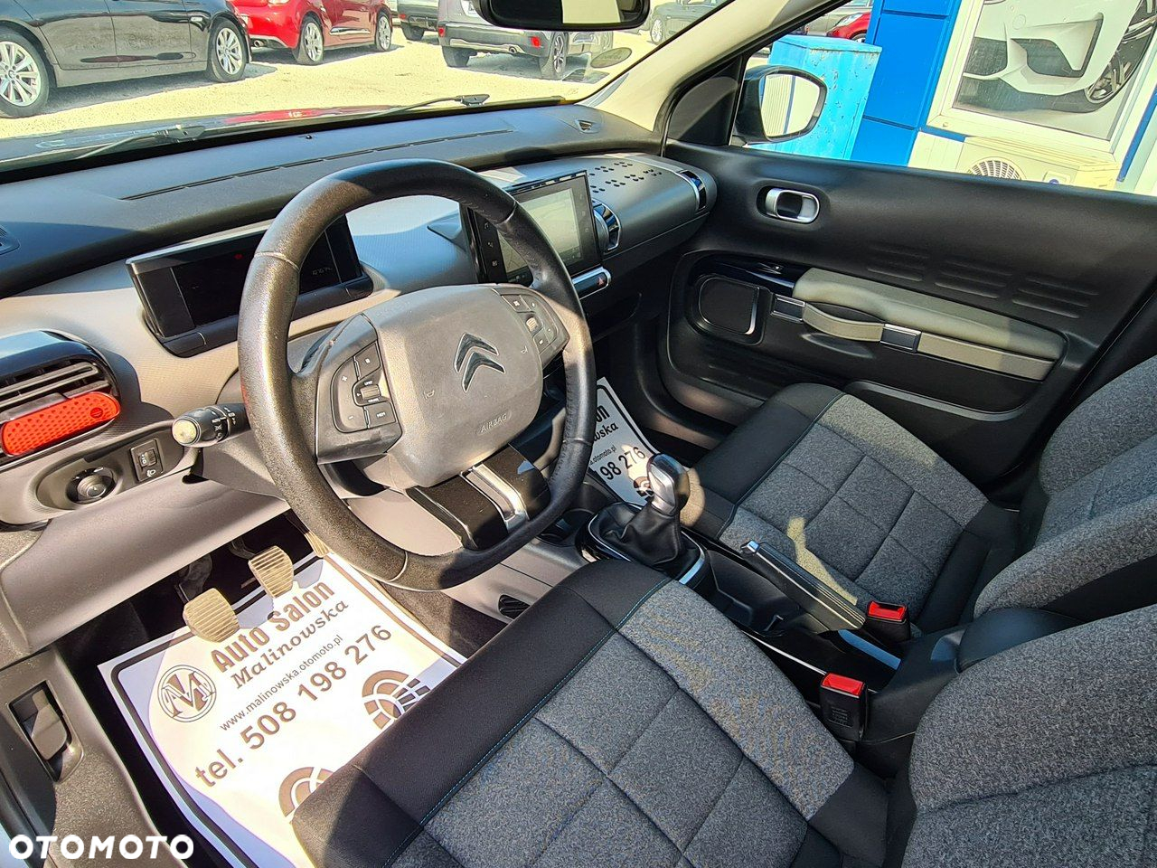 Citroën C4 Cactus 1.2 PureTech Shine S&S - 19