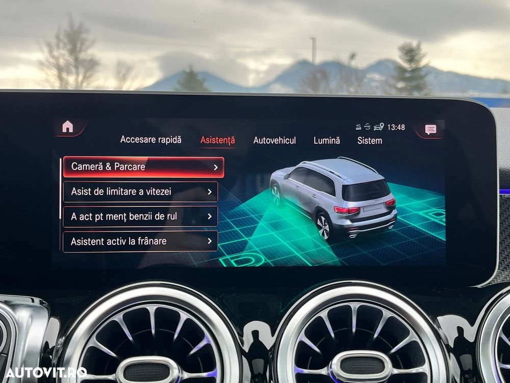 Mercedes-Benz GLB - 26