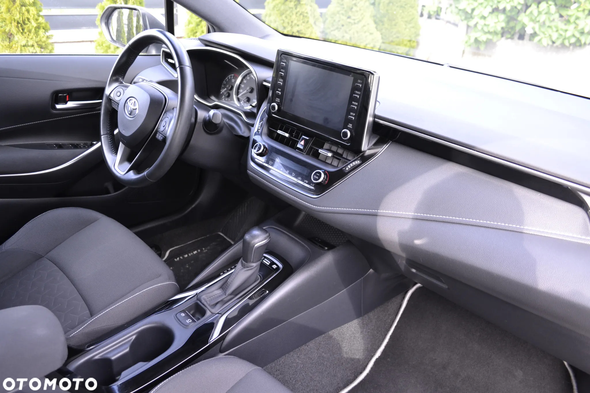 Toyota Corolla 1.8 Hybrid Comfort - 35