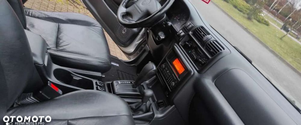 Opel Frontera 3.2 V6 Off Road - 28