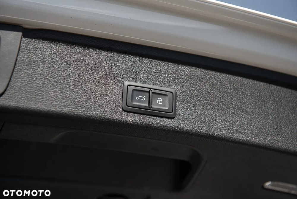 Audi A4 Avant 2.0 TDI - 28