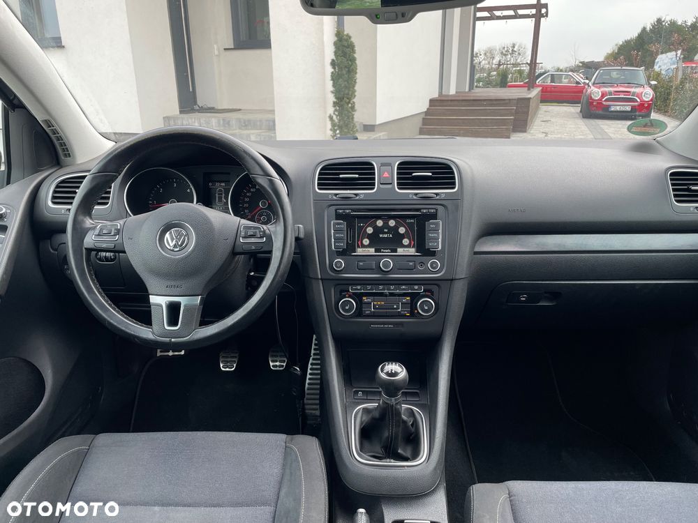 Volkswagen Golf 1.6 TDI DPF Highline - 21