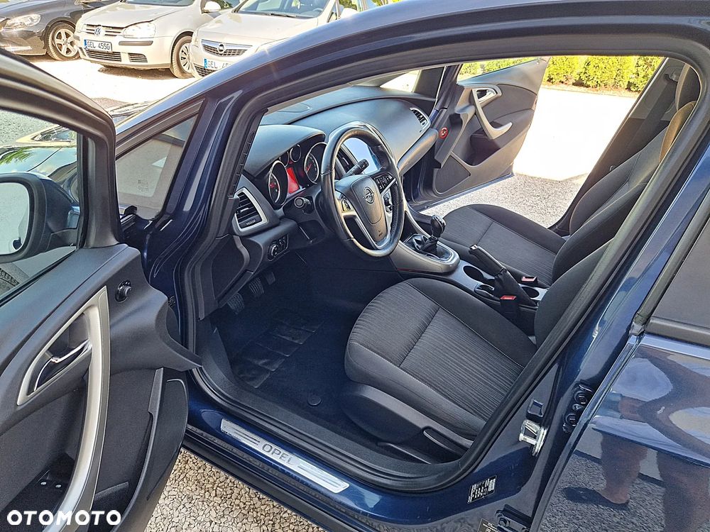 Opel Astra 1.4 Turbo 150 Jahre - 7