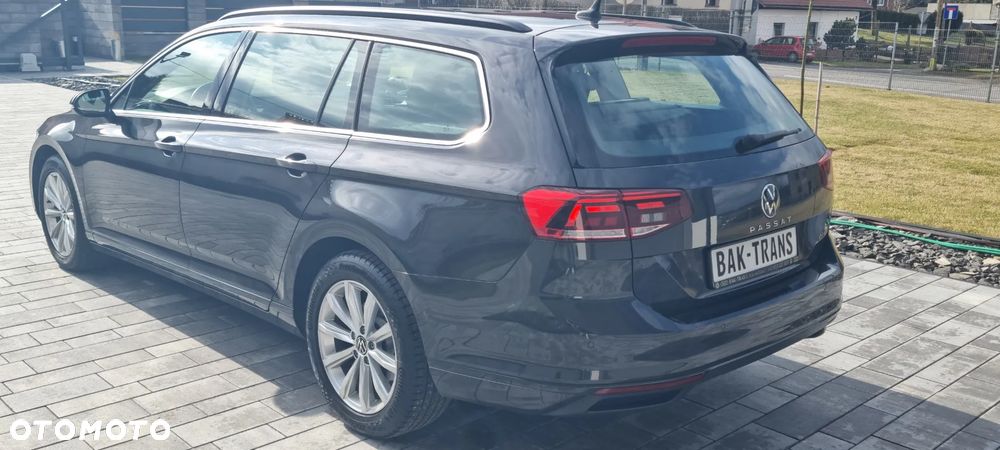 Volkswagen Passat - 5