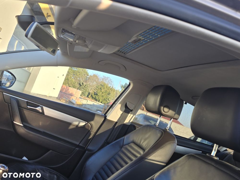 Volkswagen Passat 1.6 TDI BlueMotion Technology Highline - 18