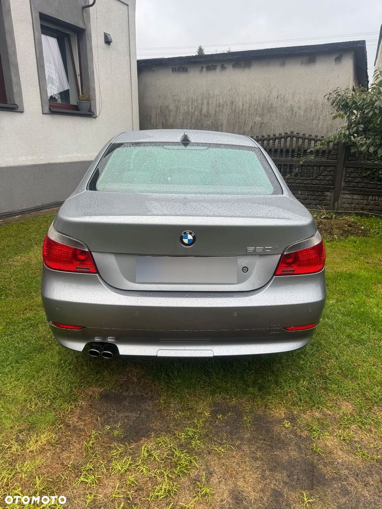 BMW Seria 5 520i - 2