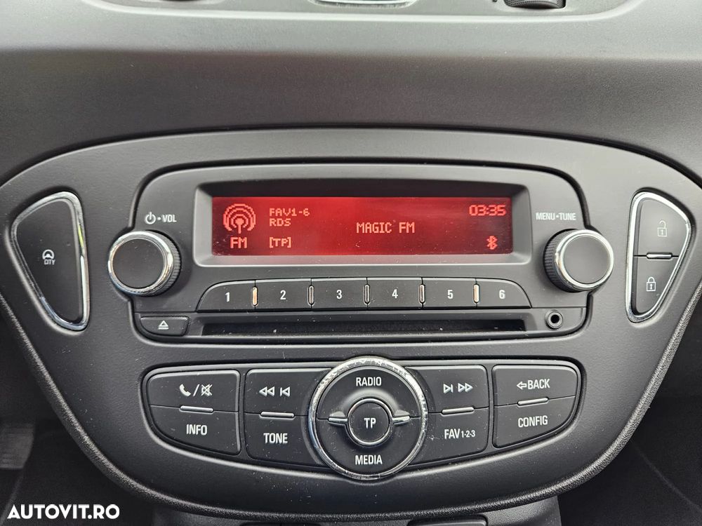 Opel Corsa 1.4 ECOTEC Active - 8