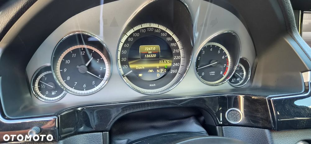 Mercedes-Benz Klasa E 500 4-Matic BlueEff Avantgarde - 3