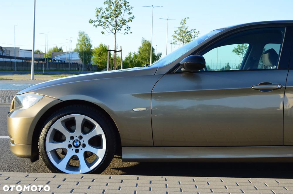 BMW Seria 3 318d - 9