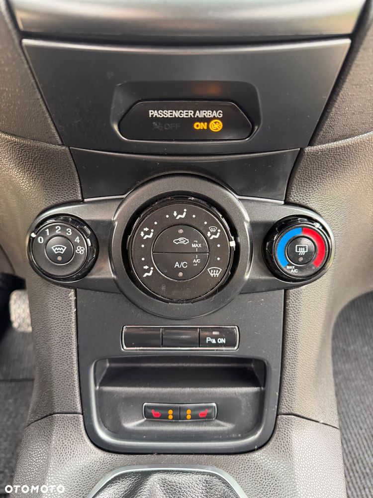 Ford Fiesta 1.25 SYNC Edition - 28