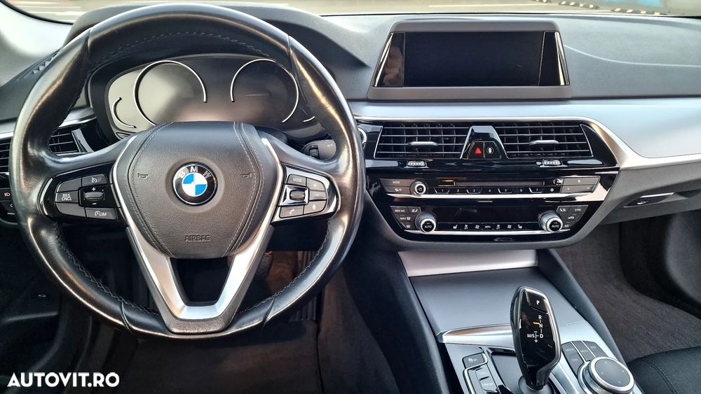 BMW Seria 5 525d Aut. Luxury Line - 6