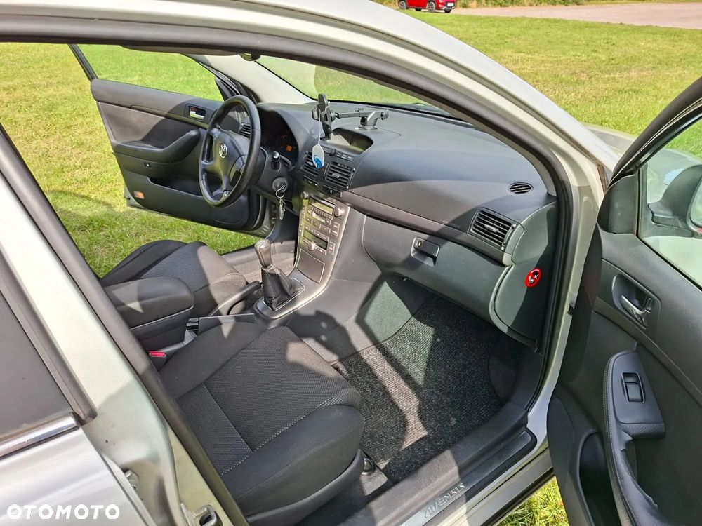 Toyota Avensis 1.8 VVT-i Sol - 17