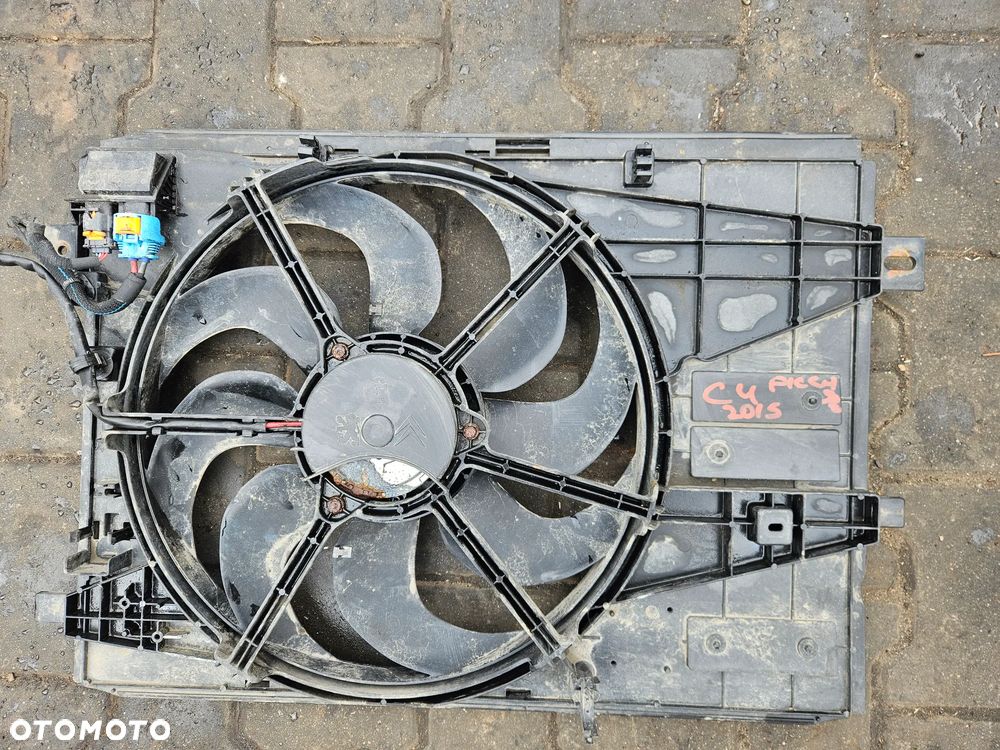 Citroen C4 Picasso II 2  1.6 2.0 HDI  wentylator chłodnicy 9806313280