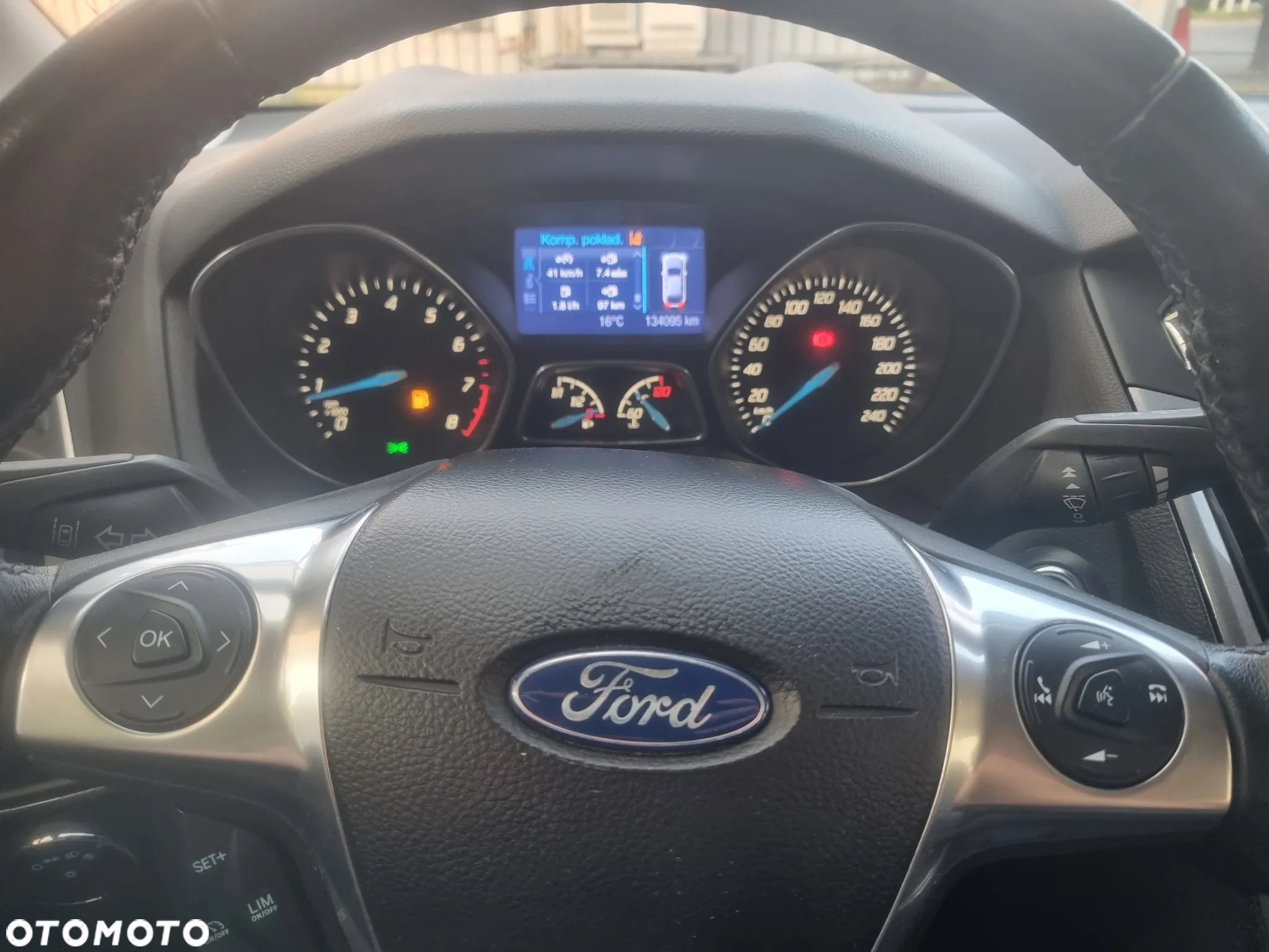 Ford Focus 1.0 EcoBoost Titanium - 8