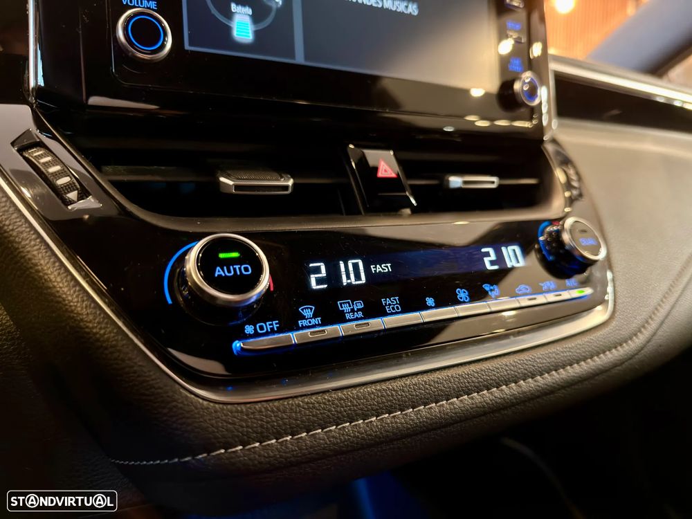 Toyota Corolla SW - 12