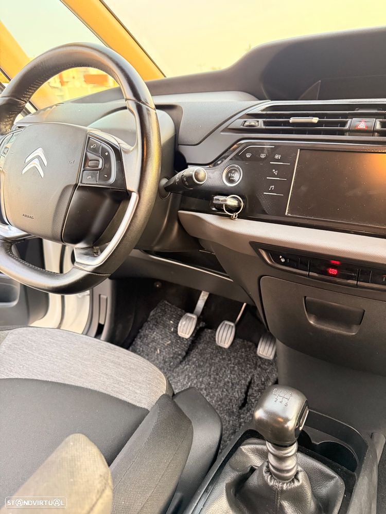 Citroën Grand C4 Spacetourer - 3