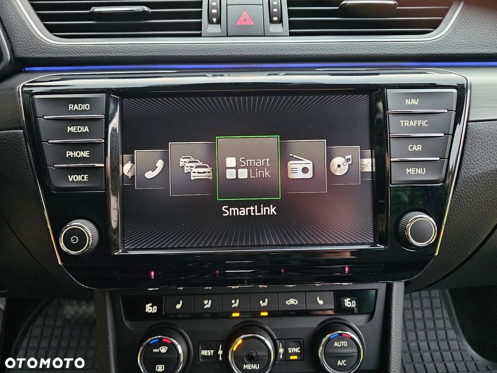 Skoda Superb 2.0 TDI DSG Premium Edition - 19