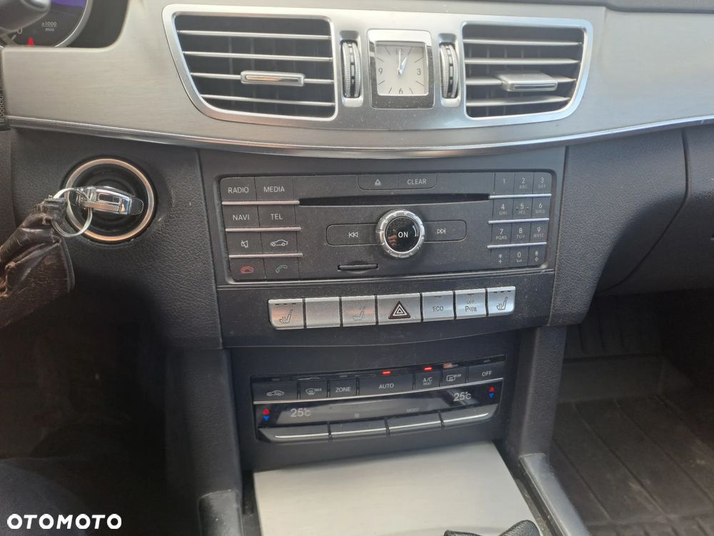 Mercedes-Benz Klasa E 220 BlueTEC BlueEFFICIENCY Edition 9G-TRONIC Edition - 4