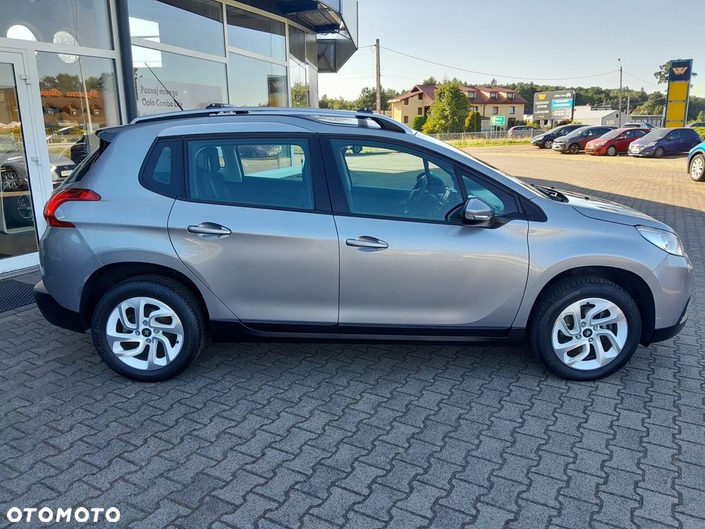 Peugeot 2008 - 11
