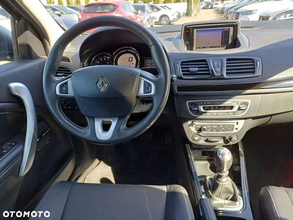Renault Megane ENERGY TCe 115 Start & Stop Bose Edition - 27