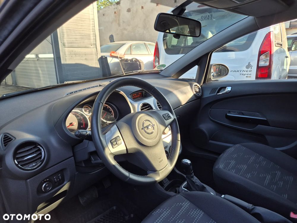 Opel Corsa 1.4 16V Automatik Satellite - 11