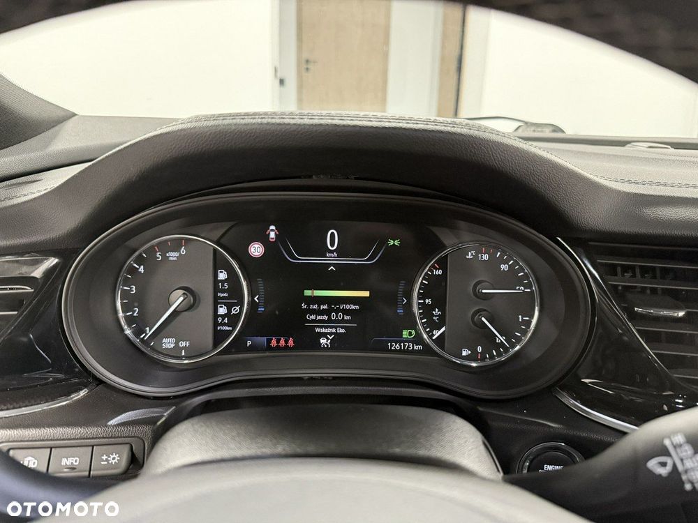 Opel Insignia - 36