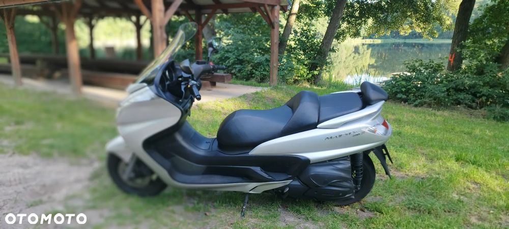Yamaha Majesty - 2