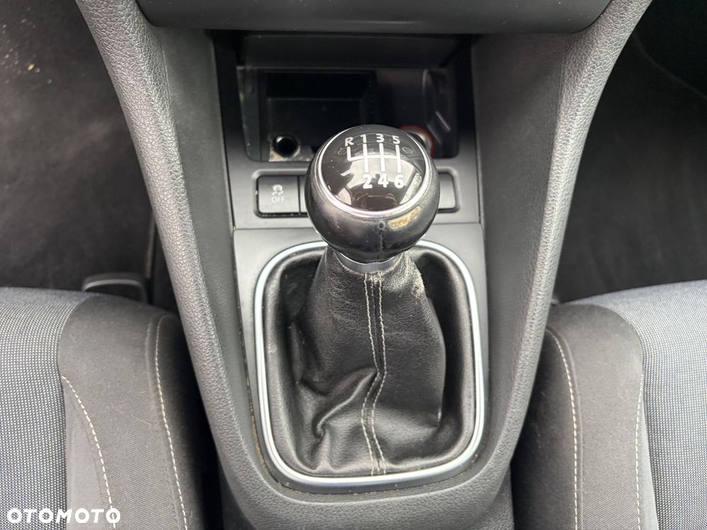 Volkswagen Golf - 16