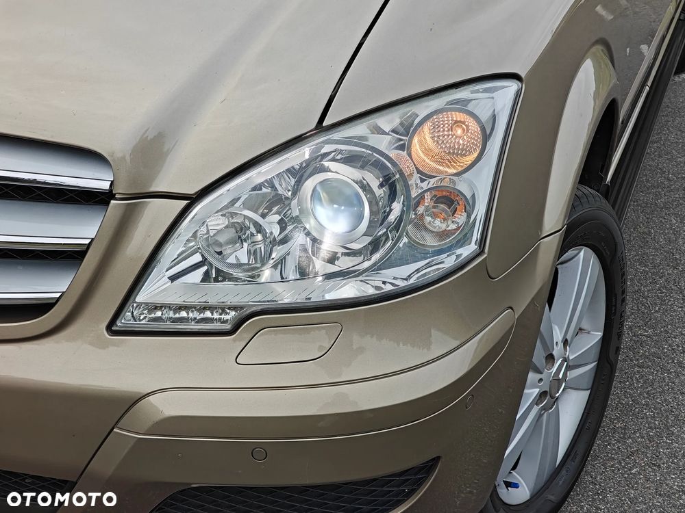 Mercedes-Benz Viano - 36